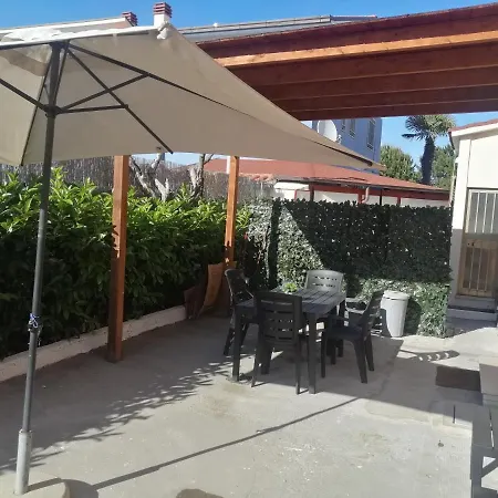 Aurora Fronte Lägenhet Pescara